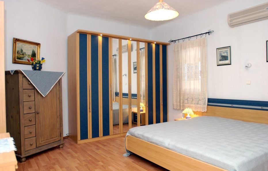 Parian Holiday Villas