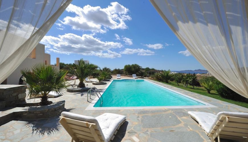 Parian Holiday Villas