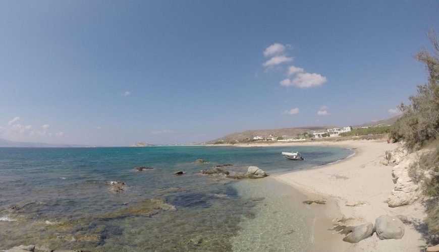 Naxos-beaches-naxosbeaches-bestbeachnaxos-cyclades-naxoscyclades-naxosisland-naxosislandbeaches-naxosaccomodation-naxosactivities-summernaxos-naxostown-travelcubenaxos