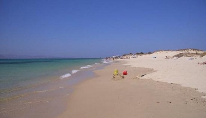 Naxos-beaches-naxosbeaches-bestbeachnaxos-cyclades-naxoscyclades-naxosisland-naxosislandbeaches-naxosaccomodation-naxosactivities-summernaxos-naxostown-travelcubenaxos