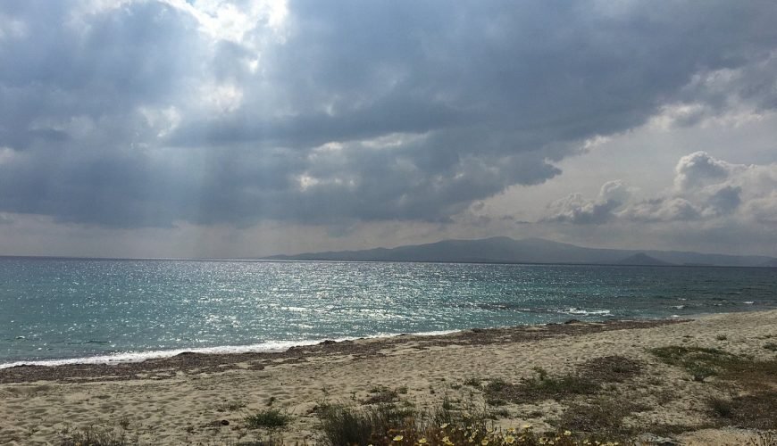 Naxos-beaches-naxosbeaches-bestbeachnaxos-cyclades-naxoscyclades-naxosisland-naxosislandbeaches-naxosaccomodation-naxosactivities-summernaxos-naxostown-travelcubenaxos