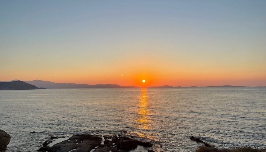 Naxos-beaches-naxosbeaches-bestbeachnaxos-cyclades-naxoscyclades-naxosisland-naxosislandbeaches-naxosaccomodation-naxosactivities-summernaxos-naxostown-travelcubenaxos
