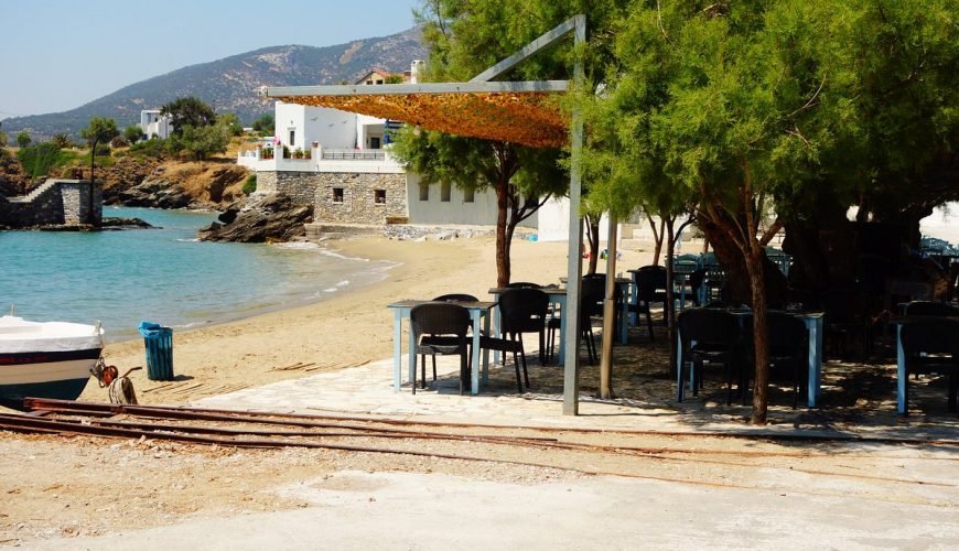 Naxos-beaches-naxosbeaches-bestbeachnaxos-cyclades-naxoscyclades-naxosisland-naxosislandbeaches-naxosaccomodation-naxosactivities-summernaxos-naxostown-travelcubenaxos