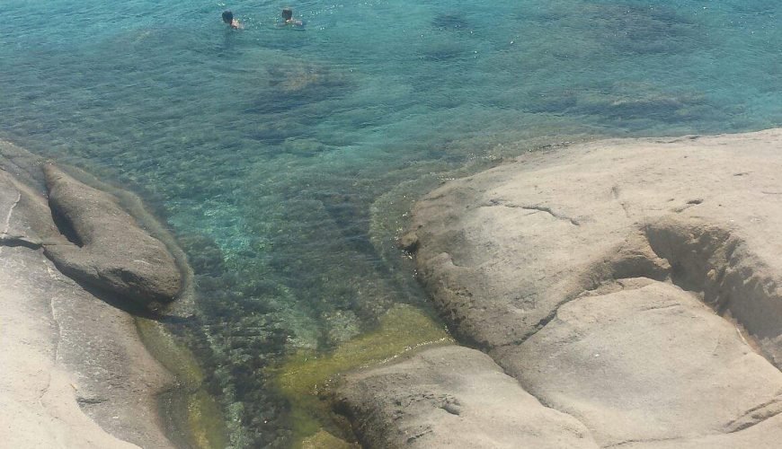 Naxos-beaches-naxosbeaches-bestbeachnaxos-cyclades-naxoscyclades-naxosisland-naxosislandbeaches-naxosaccomodation-naxosactivities-summernaxos-naxostown-travelcubenaxos